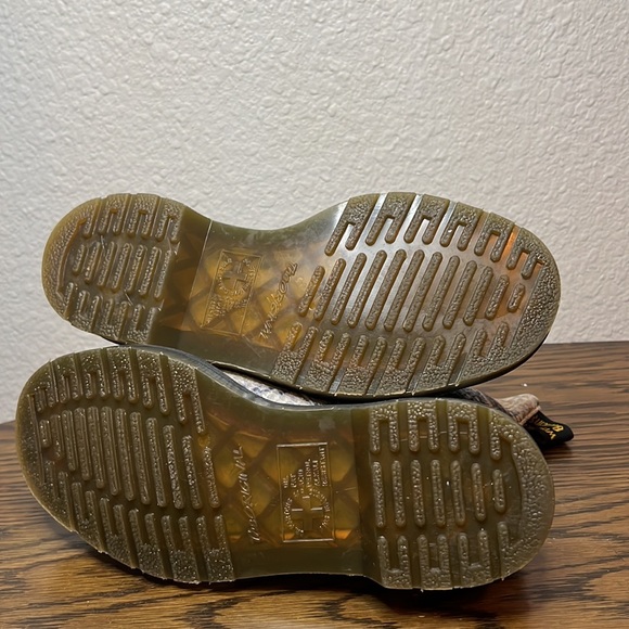 Dr. Martens 1460 Pascal Snake boot, size 6. - Picture 7 of 14